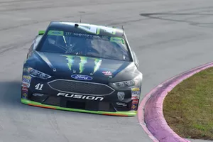 Kurt Busch, Stewart-Haas Racing, Ford Fusion Haas Automation/Monster Energy