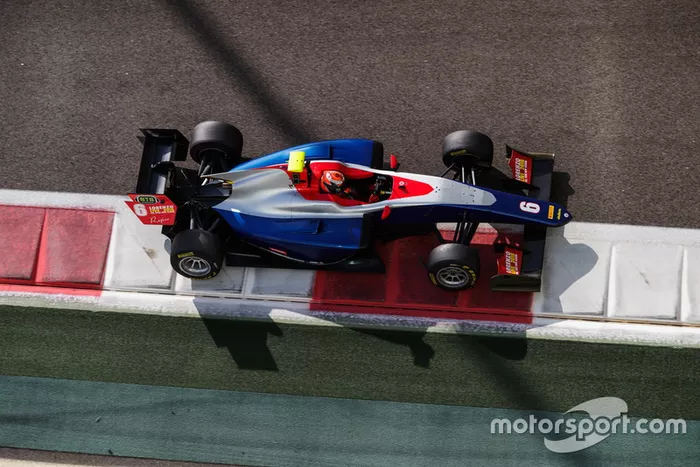 Marcus Armstrong, Trident