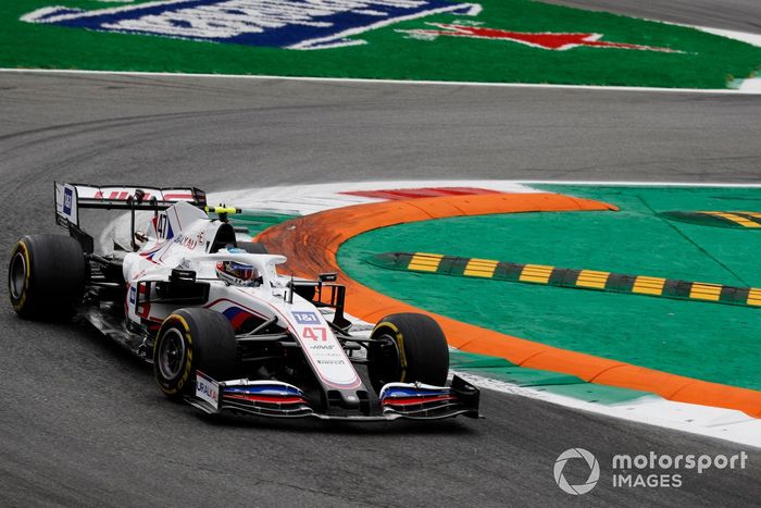 Mick Schumacher, Haas VF-21