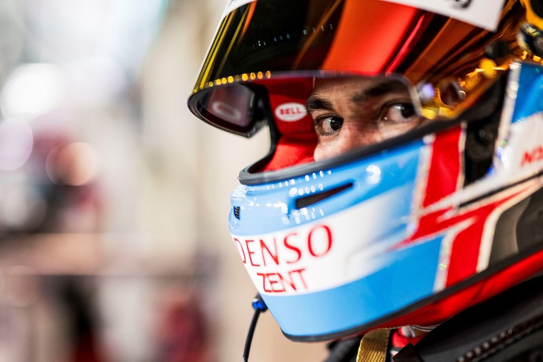 #7 Toyota Gazoo Racing Toyota GR010 Hybrid: Nyck De Vries