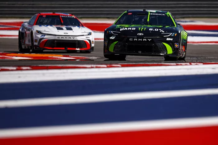 Tyler Reddick, 23XI Racing Toyota, Bubba Wallace, 23XI Racing Toyota