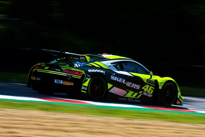 #46 Team WRT Audi R8 LMS evo II: Valentino Rossi, Frédéric Vervisch