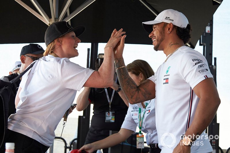 Lewis Hamilton, Mercedes AMG F1, hi fives a fan