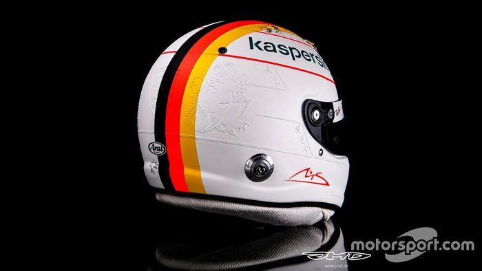 El casco de Sebastian Vettel en honor a Michael Schumacher para el GP de Eifel F1