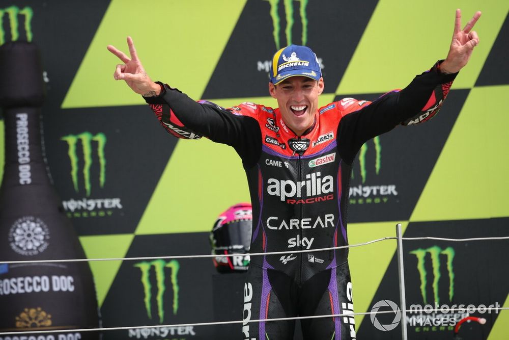 Podio: ganador Aleix Espargaró, Aprilia Racing Team