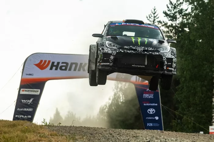 Oliver Solberg, Elliott Edmondson, Printsport Toyota GR Yaris Rally