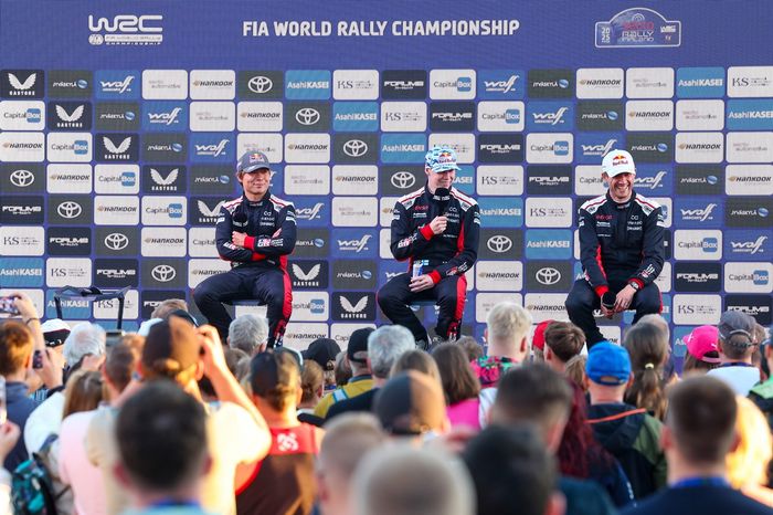 Takamoto Katsuta, Toyota Gazoo Racing WRT, Kalle Rovanperä, Toyota Gazoo Racing WRT. Sébastien Ogier, Vincent Landais, Toyota Gazoo Racing WRT Toyota GR Yaris Rally1
