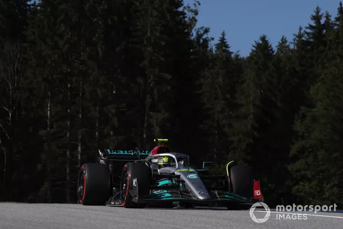 Lewis Hamilton, Mercedes W13