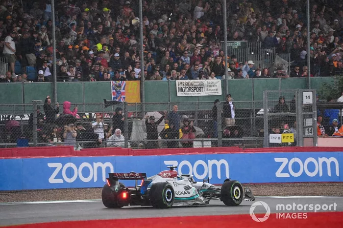 George Russell, Mercedes W13
