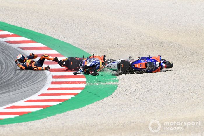 Accidente de Miguel Oliveira, Red Bull KTM Tech 3, Pol Espargaró, Red Bull KTM Factory Racing