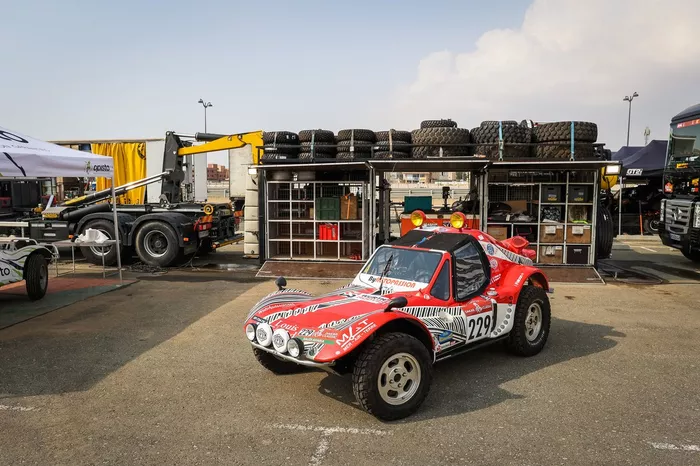 #229 Team Sunhill Buggy: Marc Douton, Emilien Etienne