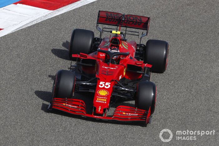 Carlos Sainz Jr., Ferrari SF21