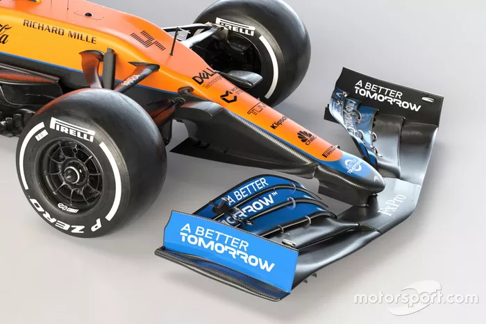 Detalle del alerón delantero del McLaren MCL35M