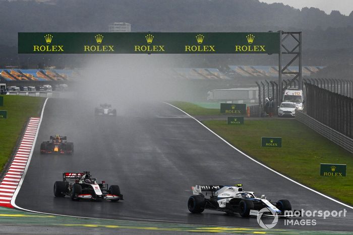 Nicholas Latifi, Williams FW43, Romain Grosjean, Haas VF-20, Alex Albon, Red Bull Racing RB16