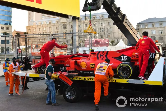 Ferrari batida de Leclerc volta aos boxes