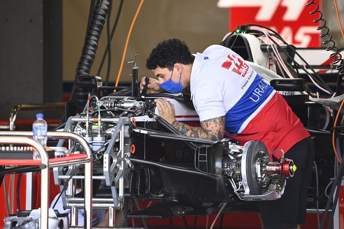 Detalle del Haas VF-21 