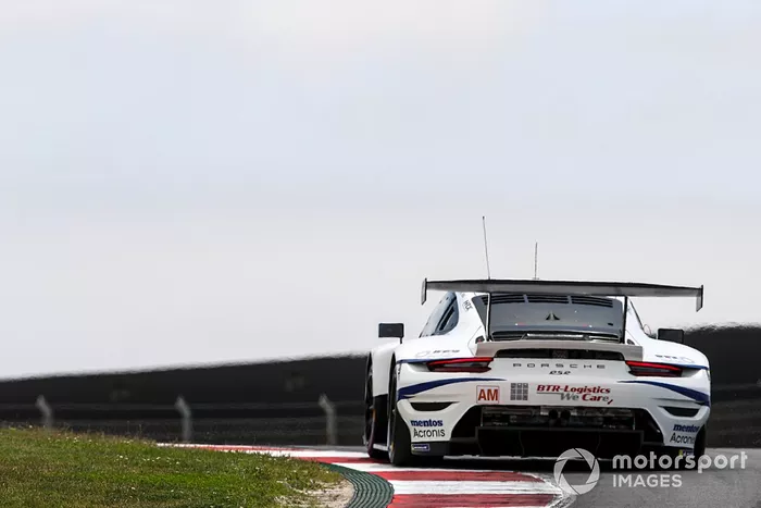 #56 Team Project 1 Porsche 911 RSR - 19: Egidio Perfetti, Matteo Cairoli, Riccardo Pera 