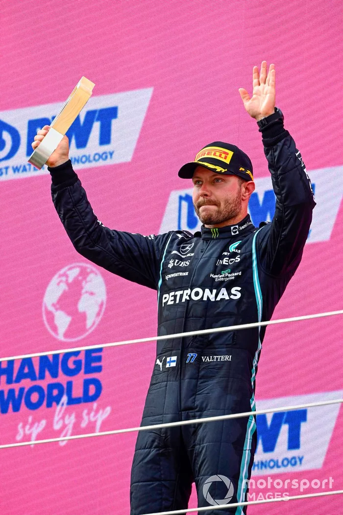 Podio: segundo lugar Valtteri Bottas, Mercede