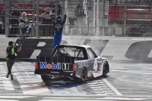 Race winner John Hunter Nemechek, Kyle Busch Motorsports, Toyota Tundra Mobil 1