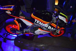 Forward Racing, la moto
