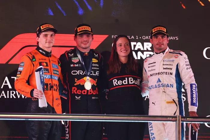 Oscar Piastri, McLaren, Max Verstappen, Red Bull Racing, Carlos Sainz, Williams