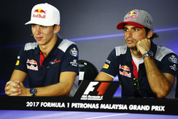 Carlos Sainz Jr., Scuderia Toro Rosso, Pierre Gasly, Scuderia Toro Rosso, in The FIA press conference