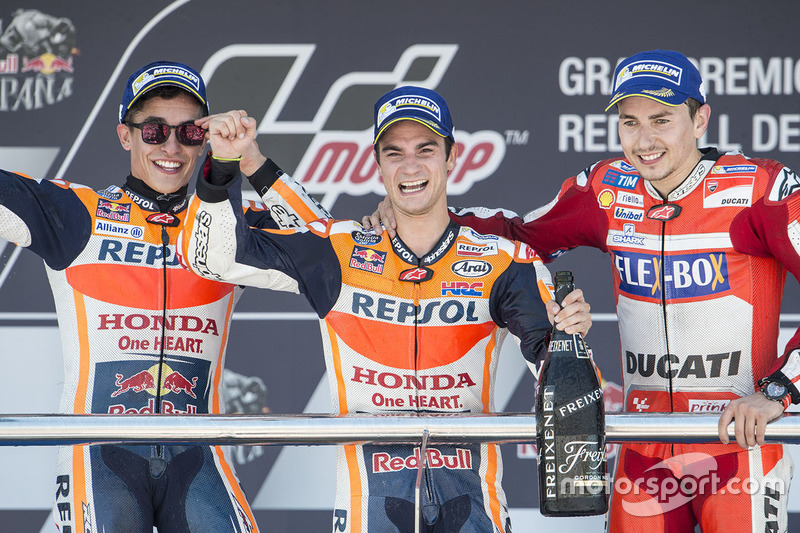 Podio: 1º Dani Pedrosa, 2º Marc Márquez, 3º Jorge Lorenzo