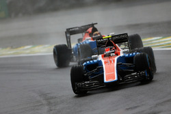 Esteban Ocon, Manor Racing MRT05; Pascal Wehrlein, Manor Racing MRT05