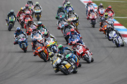 Start: Thomas Lüthi, CarXpert Interwetten, führt