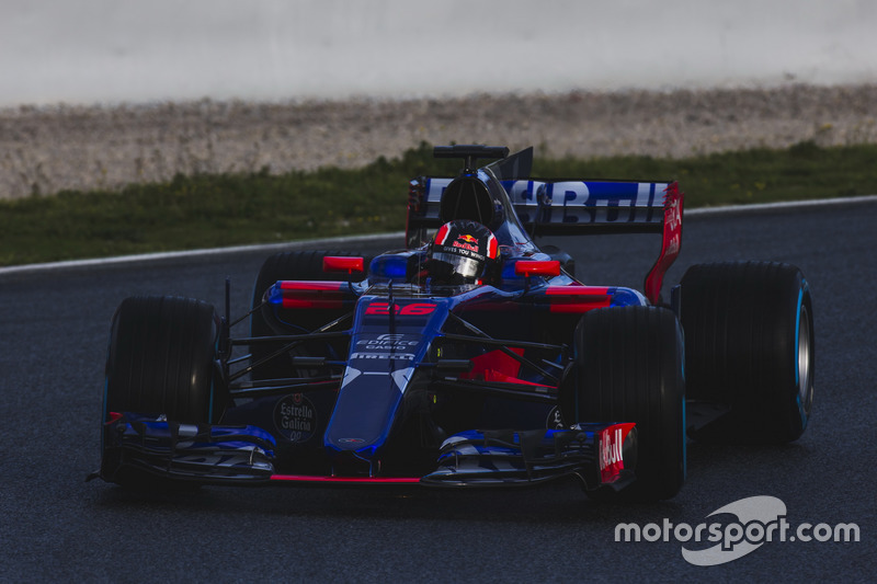 Даниил Квят, Scuderia Toro Rosso STR12