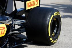 Detalle de neumáticos Pirelli 2017