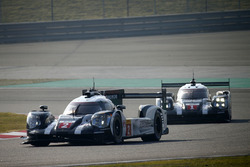 #2 Porsche Team Porsche 919 Hybrid, #1 Porsche Team Porsche 919 Hybrid