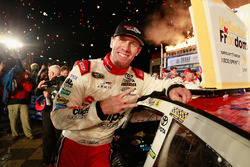 Race winner Carl Edwards, Joe Gibbs Racing Toyota