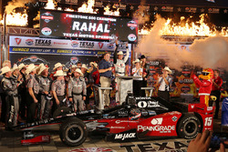 Race winner Graham Rahal, Rahal Letterman Lanigan Racing Honda
