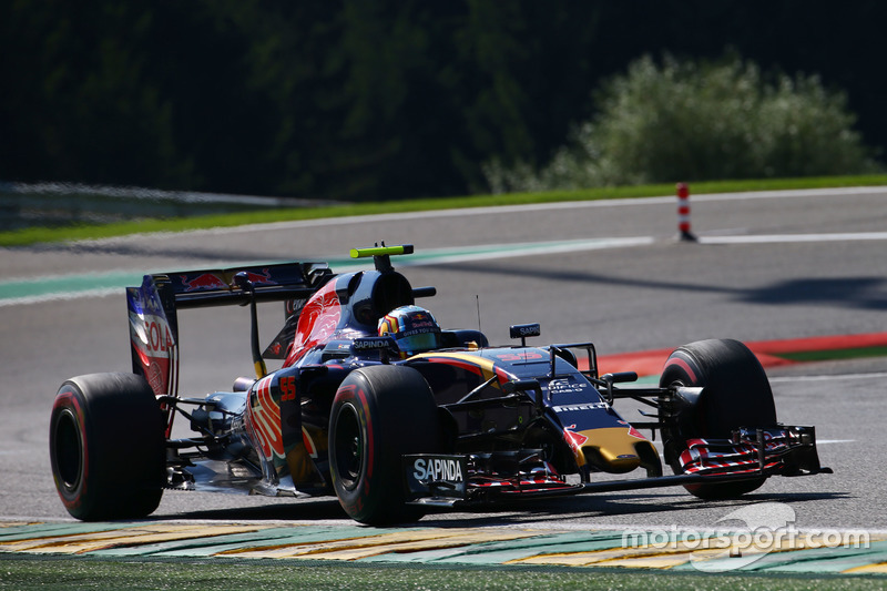 Carlos Sainz Jr., Scuderia Toro Rosso STR11