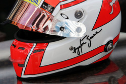 El casco de Felipe Nasr, Sauber F1 Team con un tributo a Ayrton Senna