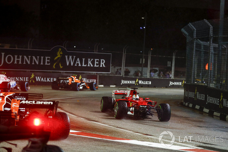 Sebastian Vettel, Ferrari SF70H, crashes out on the opening lap