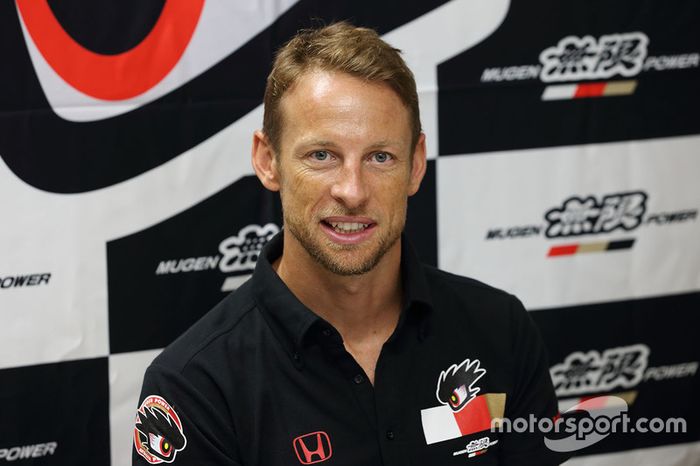 Agora, Button deverá se dedicar de vez ao GT japonês, onde já fez uma etapa em 2017