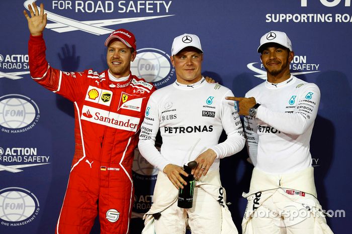 Sebastian Vettel ficou com a terceira colocação.