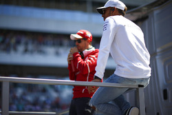 Sebastian Vettel, Ferrari, Lewis Hamilton, Mercedes AMG F1