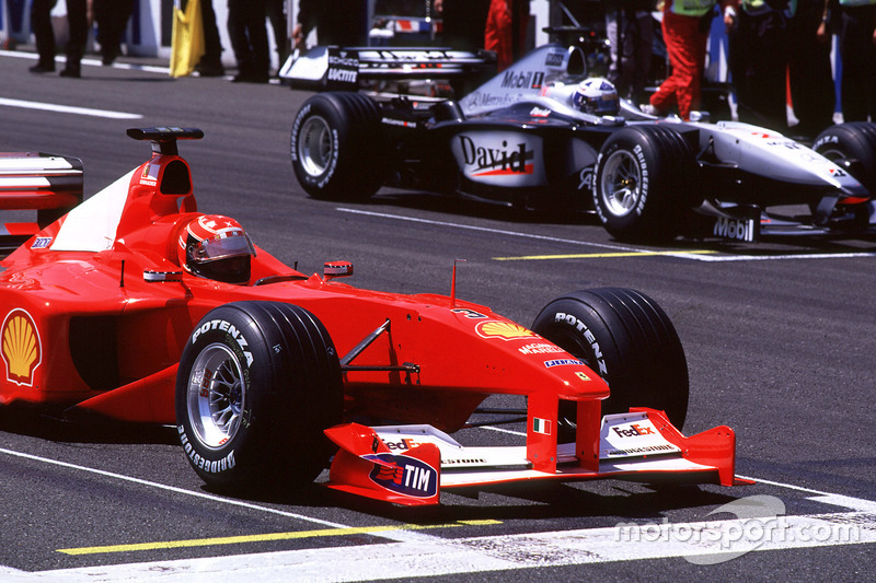 Michael Schumacher, Ferrari y David Coulthard, McLaren