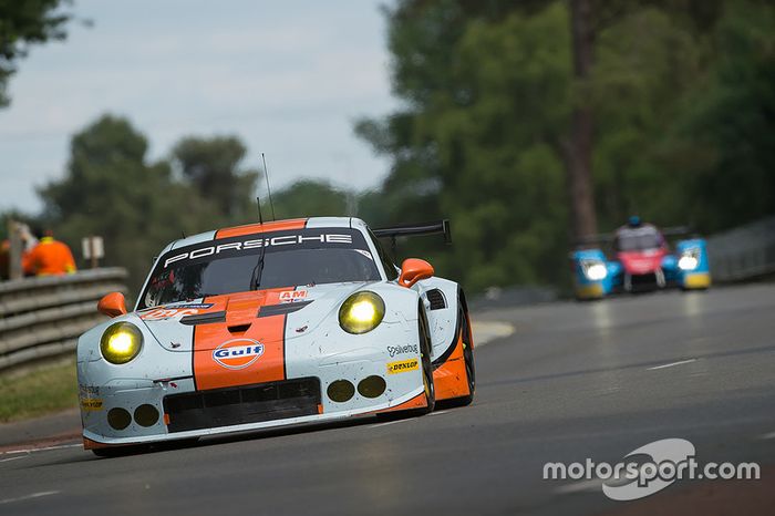 #86 Gulf Racing Porsche 911 RSR