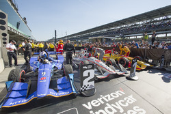 Winner Will Power, Team Penske Chevrolet, second place Scott Dixon, Chip Ganassi Racing Honda, third