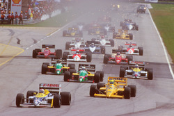 Start: Nelson Piquet, Williams FW11B Honda; Ayrton Senna, Team Lotus Honda 99T; Teo Fabi, Benetton B