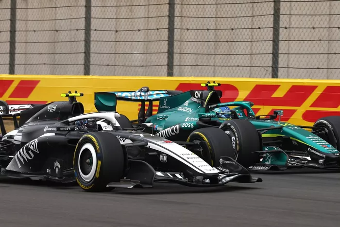 Fernando Alonso, Aston Martin Racing, Valtteri Bottas, Cadillac Racing