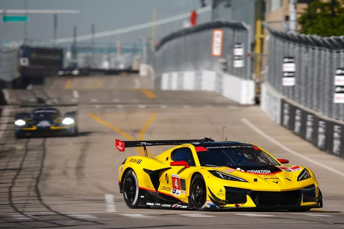 #4 Corvette Racing by Pratt Miller Motorsports Corvette Z06 GT3.R: Tommy Milner, Nicky Catsburg
