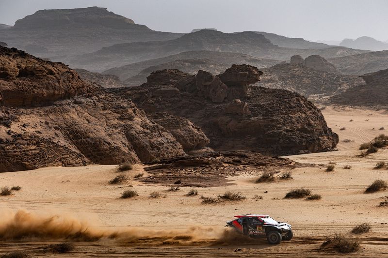 #212 I Dacia Sandriders Dacia: Cristina Gutierrez, Pablo Moreno Huete