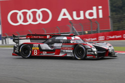 #8 Audi Sport Team Joest Audi R18 e-tron quattro: Лукас ді Грассі, Олівер Джарвіс, Лоік Дюваль