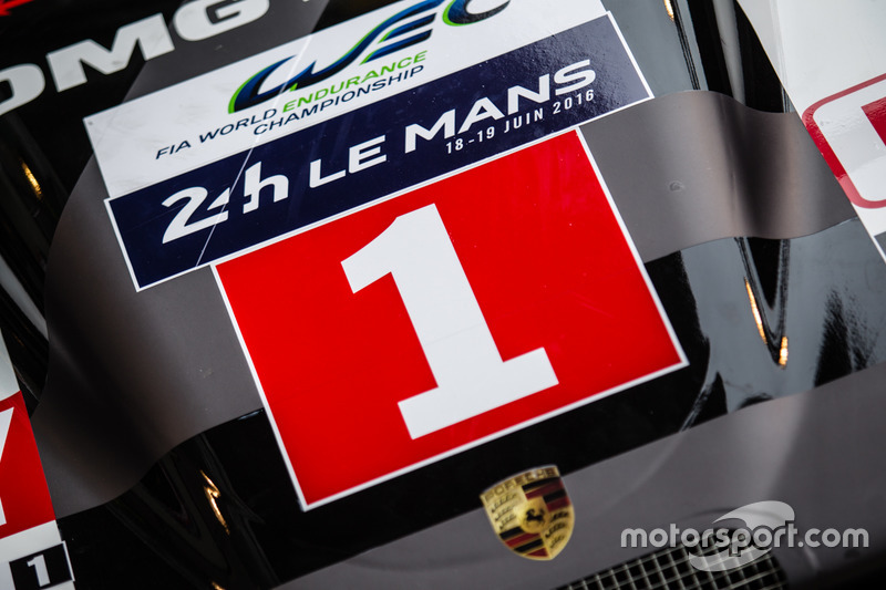 #1 Porsche Team