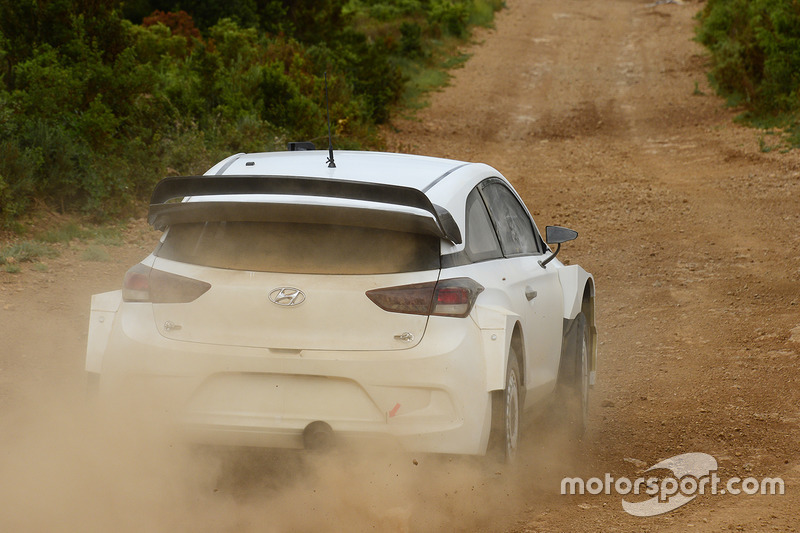 Test Hyundai i20 WRC 2017